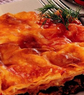 Domates Sulu Kıymalı Börek